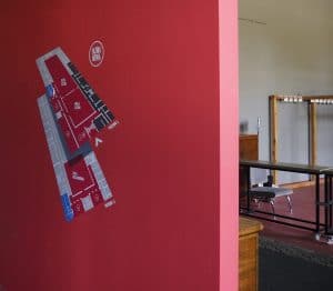 System informacji - Teatr Łaźnia Nowa, folia 3M z drukiem UV, projekt: Creator