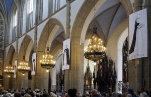 Dekoracje w Kościele Dominikanów - druk na tkaninie.